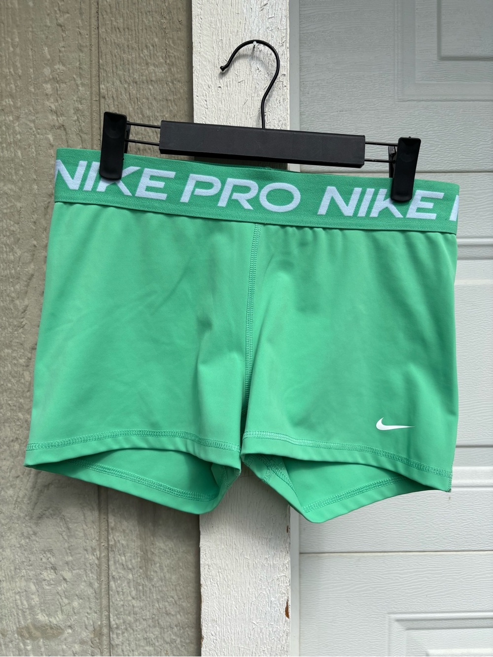 3” Nike Pro